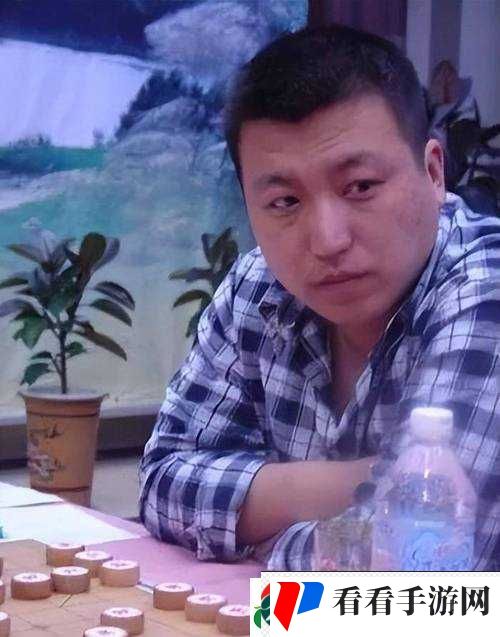 金先生约战饥渴****男男:决战一触即发