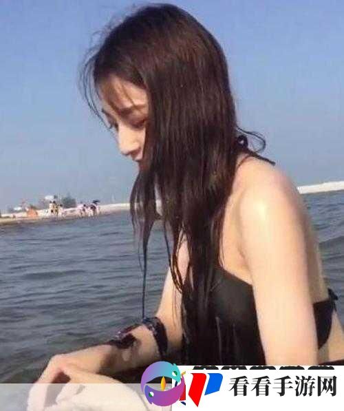 穿比基尼跳舞