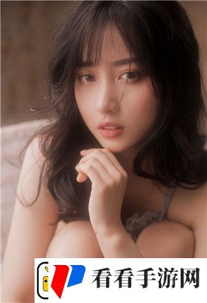 女班长被 c 扒衣服视频引爆舆论，网友：难以置信的网络暴力事件！