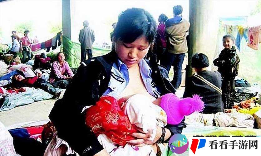 从后面抱妈妈脸突然一红