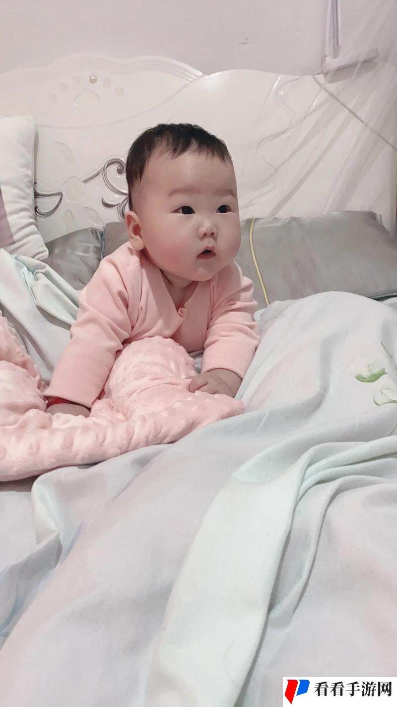 宝宝对准坐下来自己弄