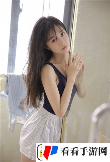 女学生被 c 扒衣服电影引发热议，网友震惊：事件背后不为人知的真相！