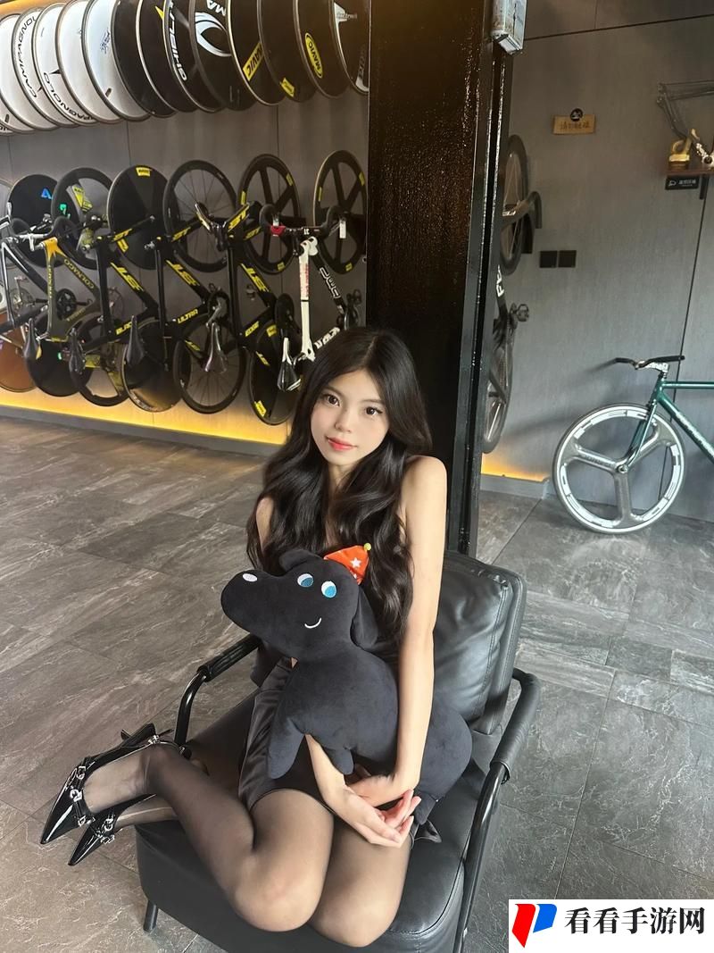19岁女RAPPER潮水欢迎你