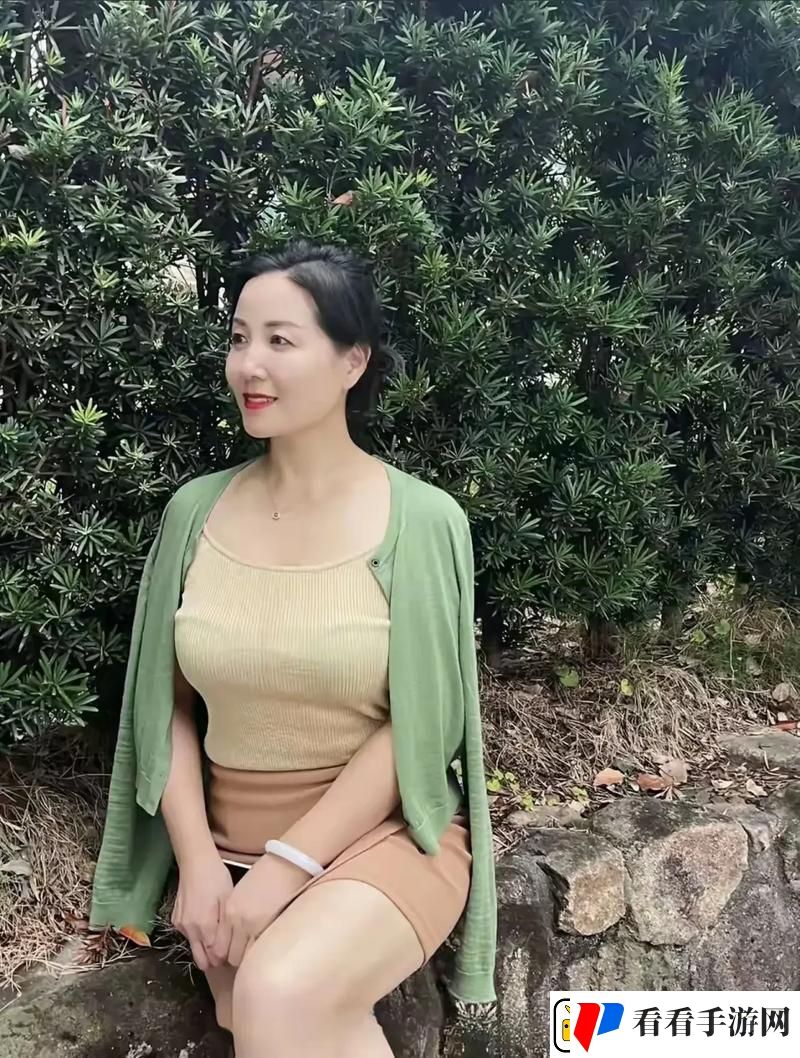 丰满的岳