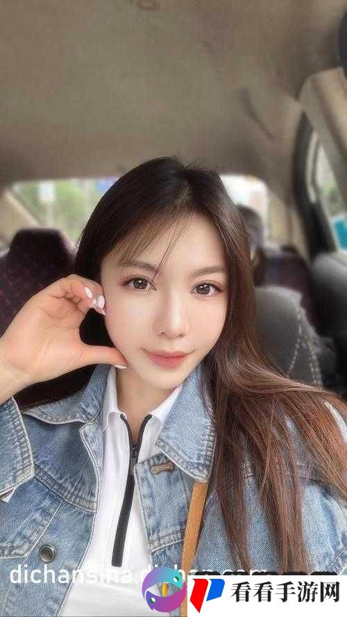 超人气虚拟主播史莱姆のエロ胡桃：揭秘直播背后的故事
