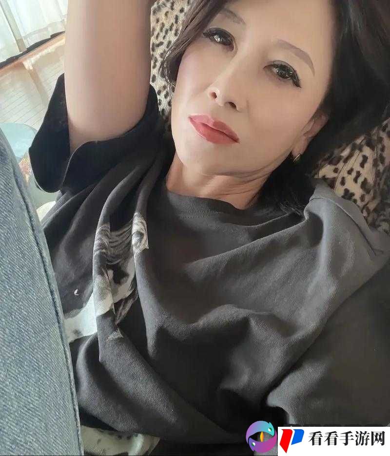老** 2 重囗味 HDXX:**魅力无限,激情燃烧岁月