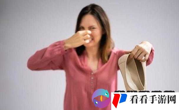 淑芬两腿中间瘙痒难耐令人困扰不已