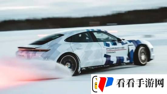 冰上舞者！保时捷Taycan刷新电动汽车漂移世界纪录
