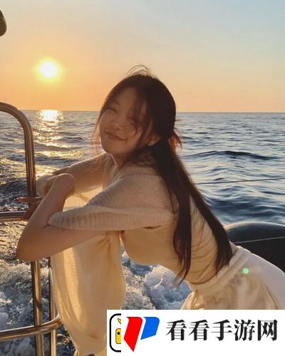黑土被白云黄漫扒衣服，网友：这场景真让人心潮澎湃！