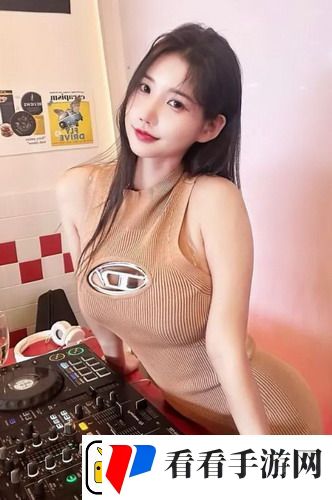 爆❌喷水❌洗澡❌动漫热潮来袭，网友：这种玩法太有趣了！