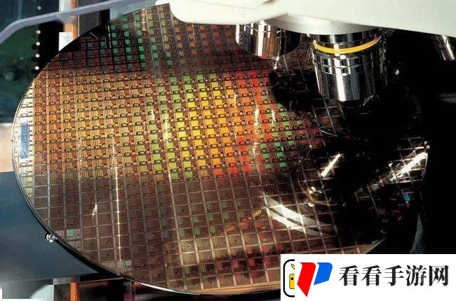 英特尔18A与台积电N2工艺**拼