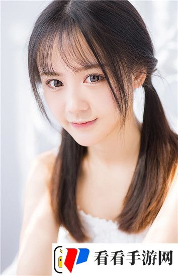 女被 c 扒衣服种草莓引爆网络，网友称：对这种恶行无法理解！