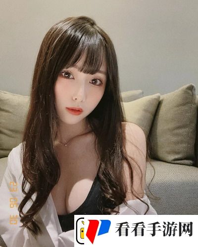 女儿回家满足父亲的心理小说！