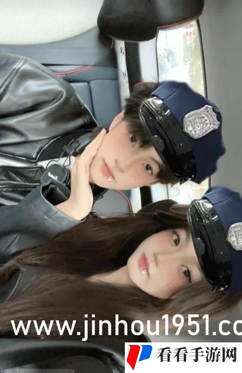真空下楼取快递被C嗯啊