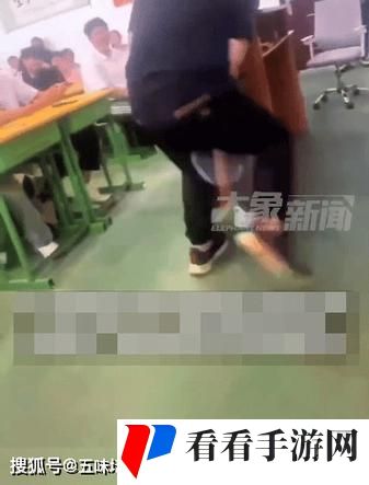 抢体育课被捅鸡了一节课
